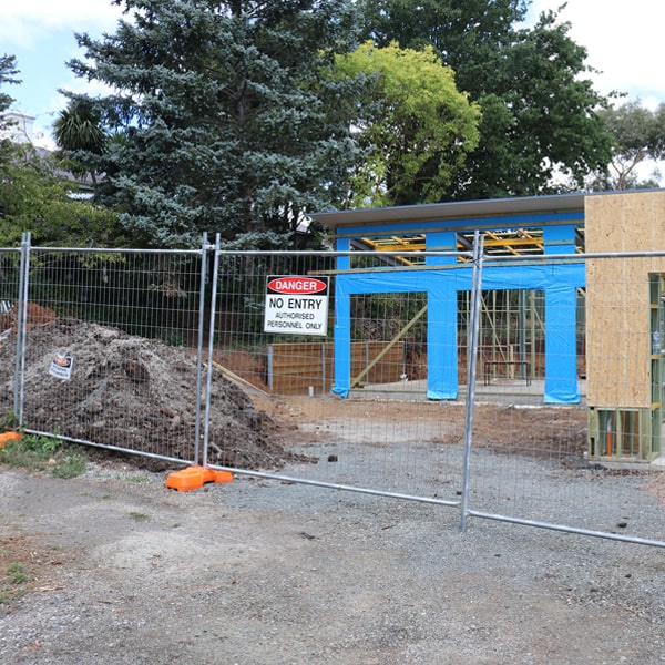 do you deliver and install temporary fencing and what's the cost for this in New Philadelphia PA
